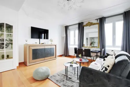 Location appartement à Paris, Appartement chic - 2BR/6P - Gare de l'Est