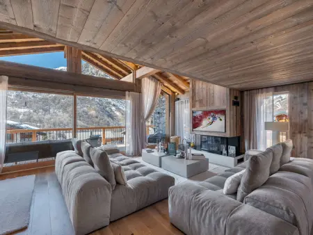 Chalet spacieux avec piscine, sauna et cheminée - Photo 1