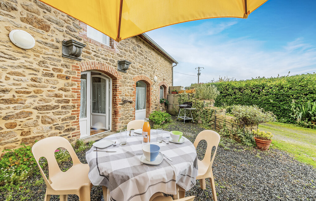 Maison pierre 70m² à Saint-Méloir, jardin et barbecue - Photo 11