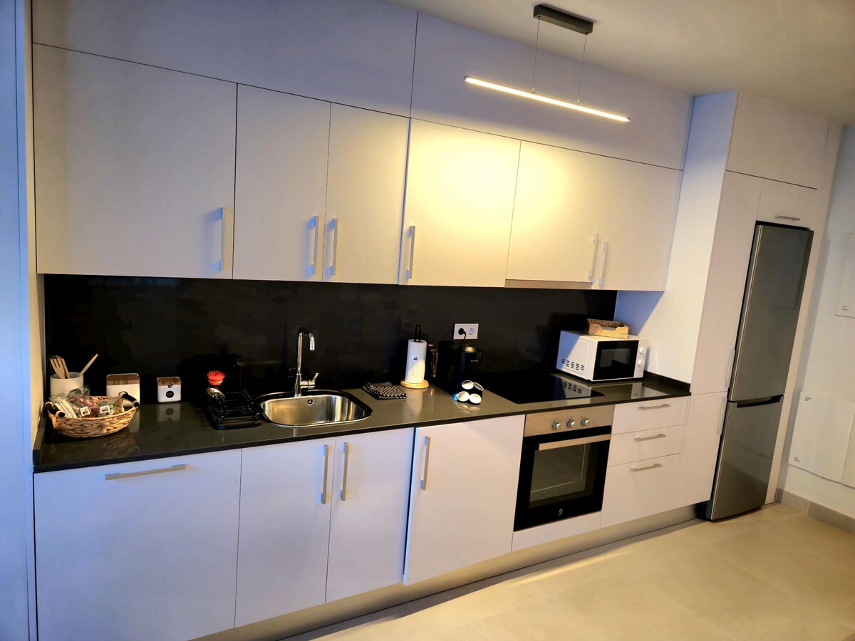 Samuel Luxury : 2 chambres avec jacuzzi privé à Torremolinos - Photo 7