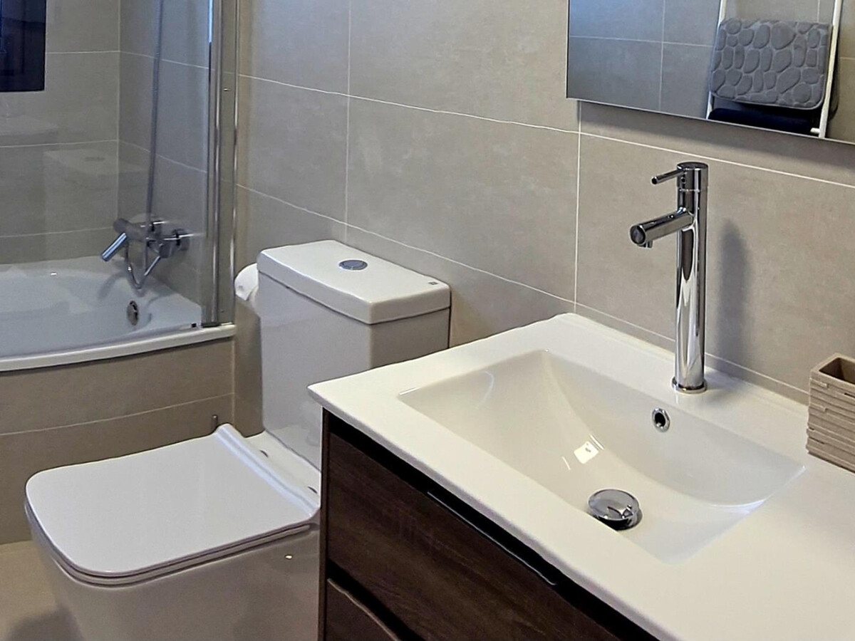 Samuel Luxury : 2 chambres avec jacuzzi privé à Torremolinos - Photo 21