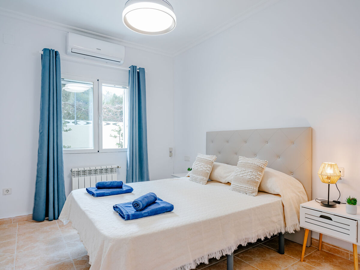 Villa Coquette à Dénia : 5 chambres, piscine et vue montagne - Photo 19