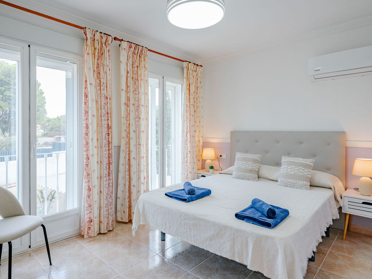Villa Coquette à Dénia : 5 chambres, piscine et vue montagne - Photo 33
