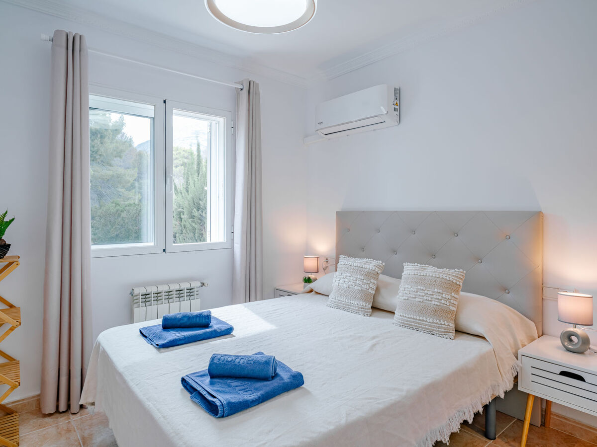 Villa Coquette à Dénia : 5 chambres, piscine et vue montagne - Photo 36