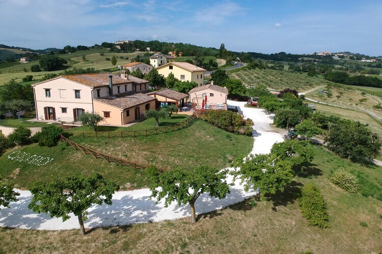 Moncaro, maison avec piscine aux portes des vignobles - Photo 10