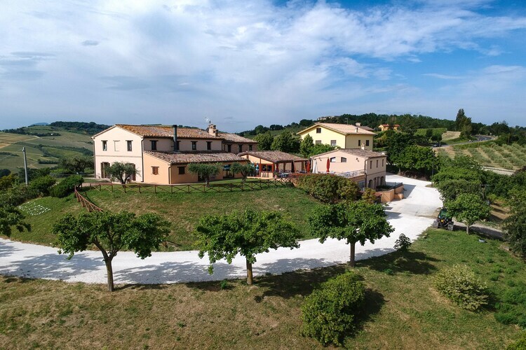 Moncaro, maison avec piscine aux portes des vignobles - Photo 12