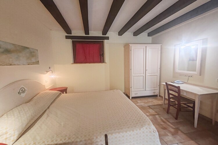 Moncaro, maison avec piscine aux portes des vignobles - Photo 26