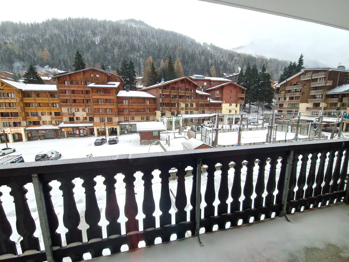 Appartement 10 pers. cœur de Valfréjus, balcon place - Photo 4