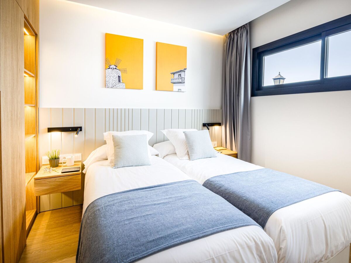 Los Canarios 527 – Studio rénové 2024, vue mer à Mogan - Photo 18