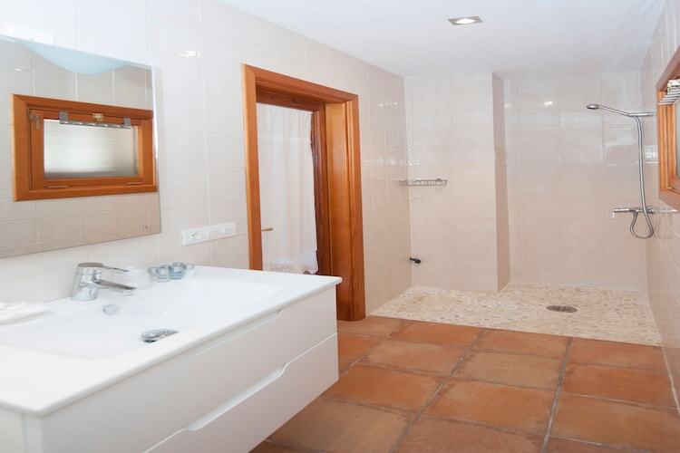 Villa Woodhouse à Ariany avec piscine d'eau salée - Photo 18