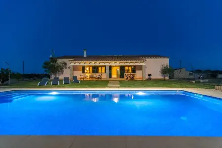 Villa S'estacio à Muro : piscine 10x5m et jardin 120m² : photo 10