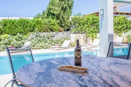 Villa Agusmar – 10 pers, piscine sel et terrasse vue mer : photo 5