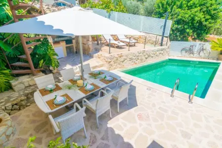 Villa Es Raco à Caimari : piscine et terrasses : photo 2