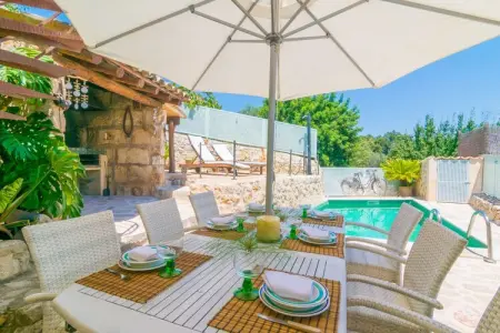 Villa Es Raco à Caimari : piscine et terrasses : photo 8