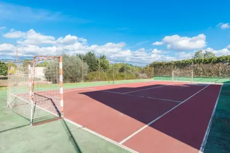 Villa Can MarÇal à Marratxí, piscine et tennis : photo 42