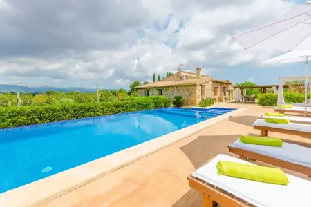 Villa Es Moyà Des Pins à Muro, piscine et jacuzzi : photo 38