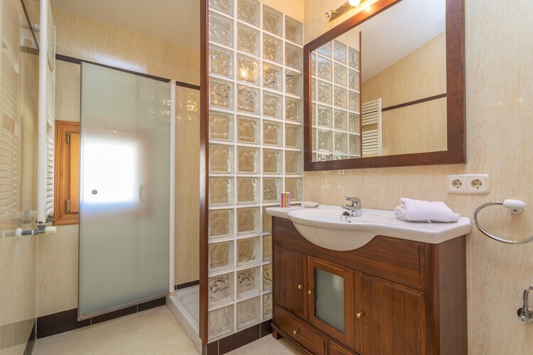 Villa Unio 36 – Piscine et patio à Ariany - Photo 34