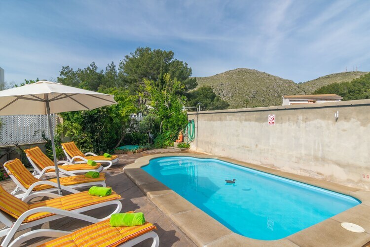 Villa Luna à Puerto De Alcudia : piscine et jardin - Photo 1