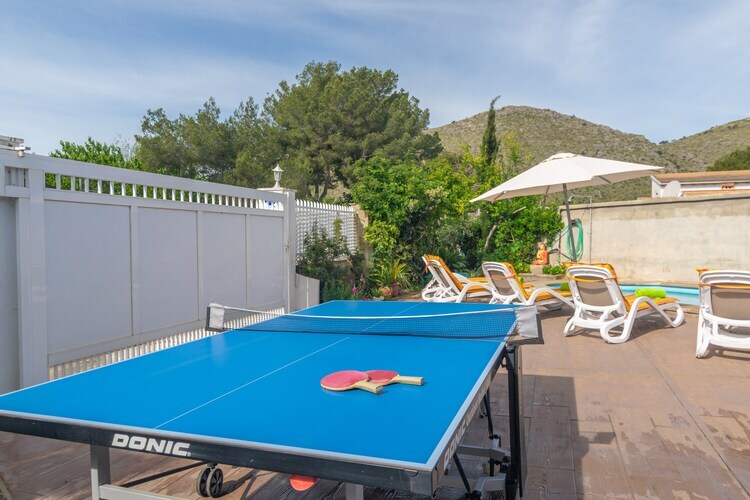 Villa Luna à Puerto De Alcudia : piscine et jardin - Photo 14