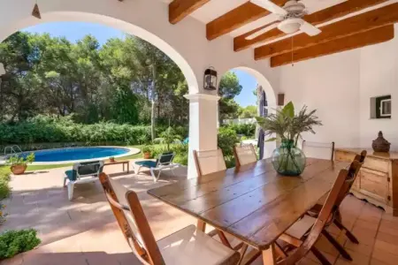 N'antiga, villa à Sant Lluís avec piscine d'eau salée : photo 5