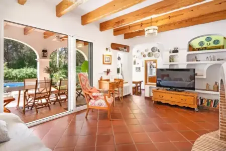 N'antiga, villa à Sant Lluís avec piscine d'eau salée : photo 9