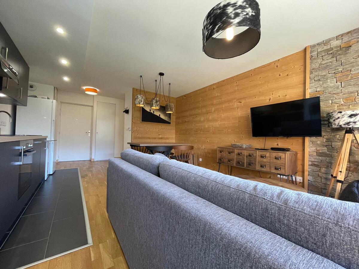 Appartement lumineux plein sud avec parking à Samoëns - Photo 2