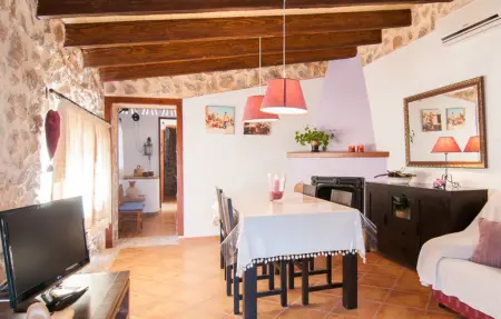 Sa Padrineta, villa de pierre avec piscine à Canyamel : photo 25