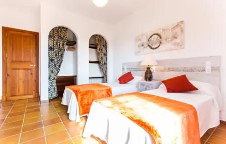 Son Galta – Villa vue mer avec piscine à Cala Millor : photo 48