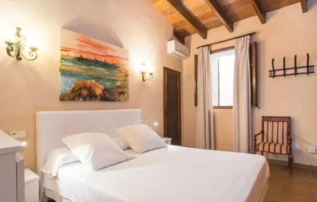 Son Rossinyol, maison en pierre avec piscine à Llubí : photo 33