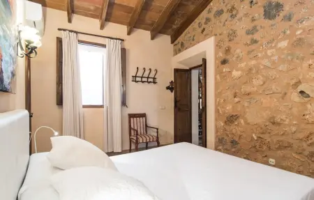 Son Rossinyol, maison en pierre avec piscine à Llubí : photo 35