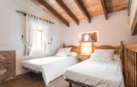 Son Rossinyol, maison en pierre avec piscine à Llubí : photo 37