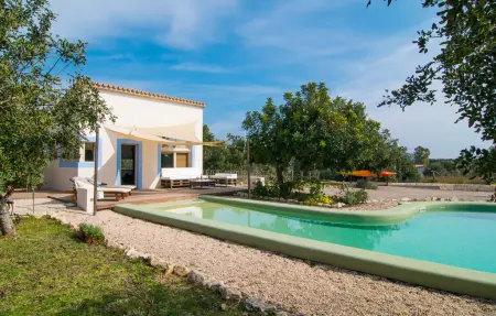 Villa Petit Chateu à Canyamel : maison avec piscine privée : photo 2