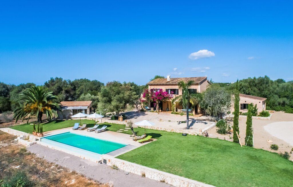 Villa El Retiro à Ses Salines, piscine d'eau salée - Photo 2