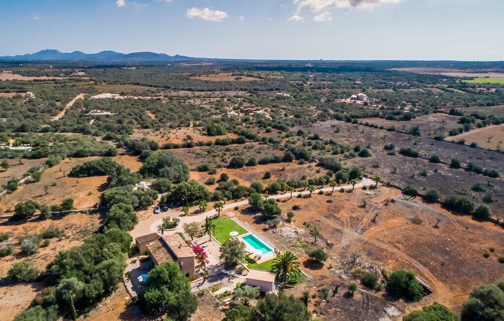 Villa El Retiro à Ses Salines, piscine d'eau salée - Photo 22