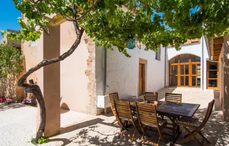 Maison Jaume II à Llucmajor, piscine et jardin : photo 15