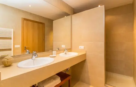 Can Tem – Maison 12 pers, piscine et vue mer à Cala Romantica : photo 42