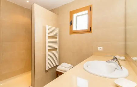 Can Tem – Maison 12 pers, piscine et vue mer à Cala Romantica : photo 48