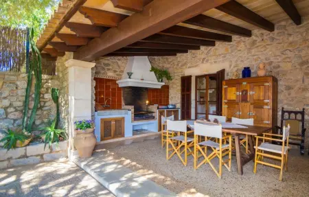 Sos Monjos, maison en pierre à Artà avec piscine : photo 7