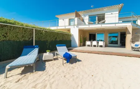 Villa Sa Platja, maison face plage à Playa de Muro : photo 8