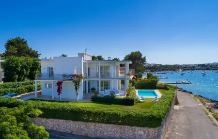 Villa Esperanza, maison moderne au bord de mer à Portocolom : photo 3
