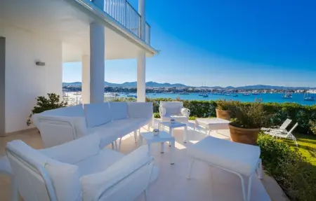 Villa Esperanza, maison moderne au bord de mer à Portocolom : photo 17
