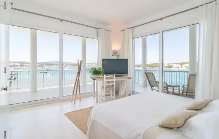 Villa Esperanza, maison moderne au bord de mer à Portocolom : photo 44