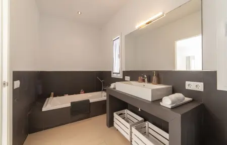 Villa Carritx des Tudons, maison design avec piscine : photo 44