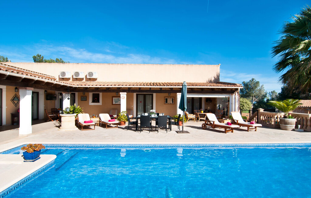 Maison Diaz à Portocolom : 5 chambres, piscine et jardin - Photo 4