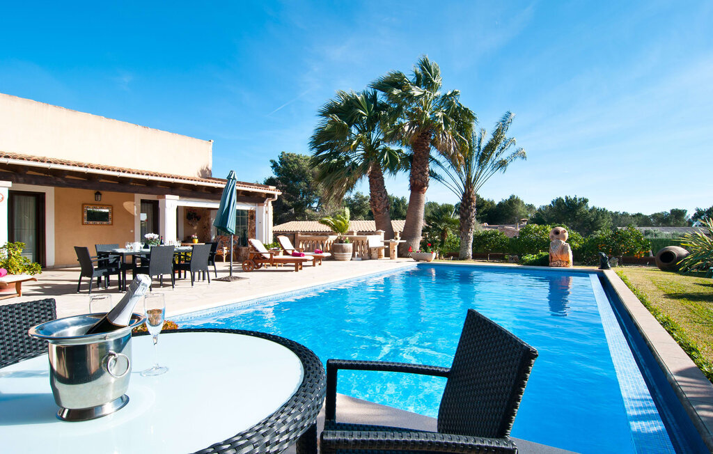 Maison Diaz à Portocolom : 5 chambres, piscine et jardin - Photo 7