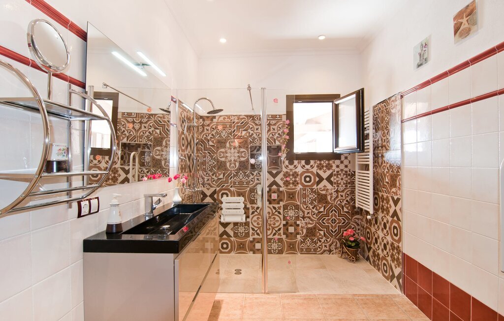 Maison Diaz à Portocolom : 5 chambres, piscine et jardin - Photo 47