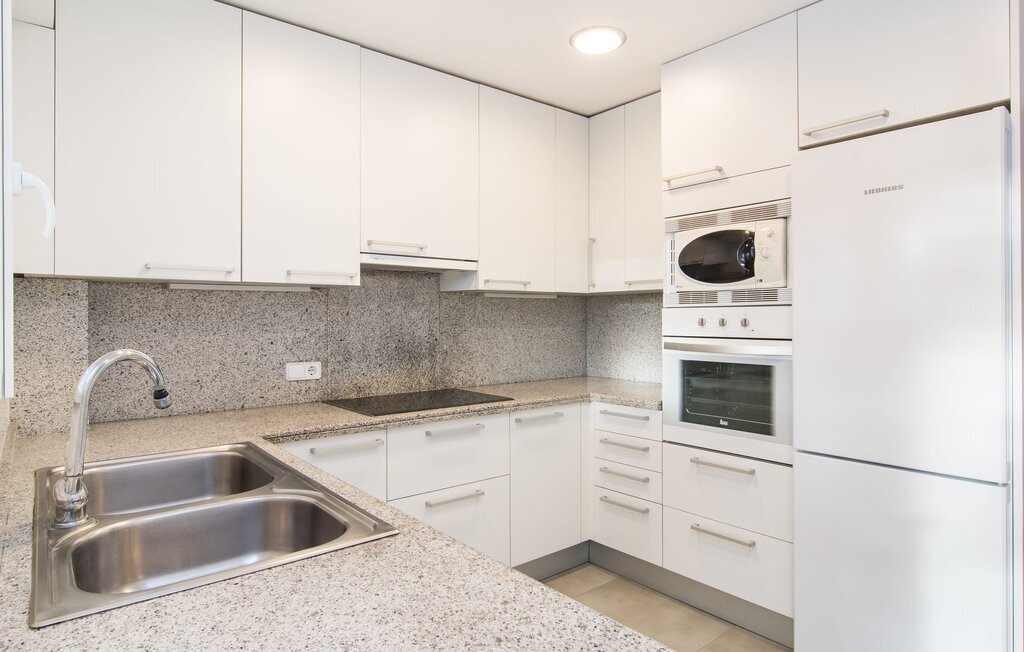 Marieta I : appartement blanc à 365 m du centre de Sant Jordi - Photo 6