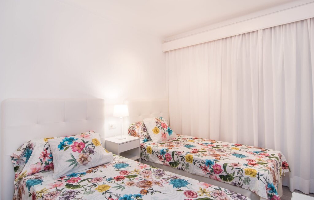 Marieta I : appartement blanc à 365 m du centre de Sant Jordi - Photo 15