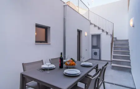 Appartement Ca Na Tonina Nou, 2 chambres à S'Illot, cour privée : photo 3