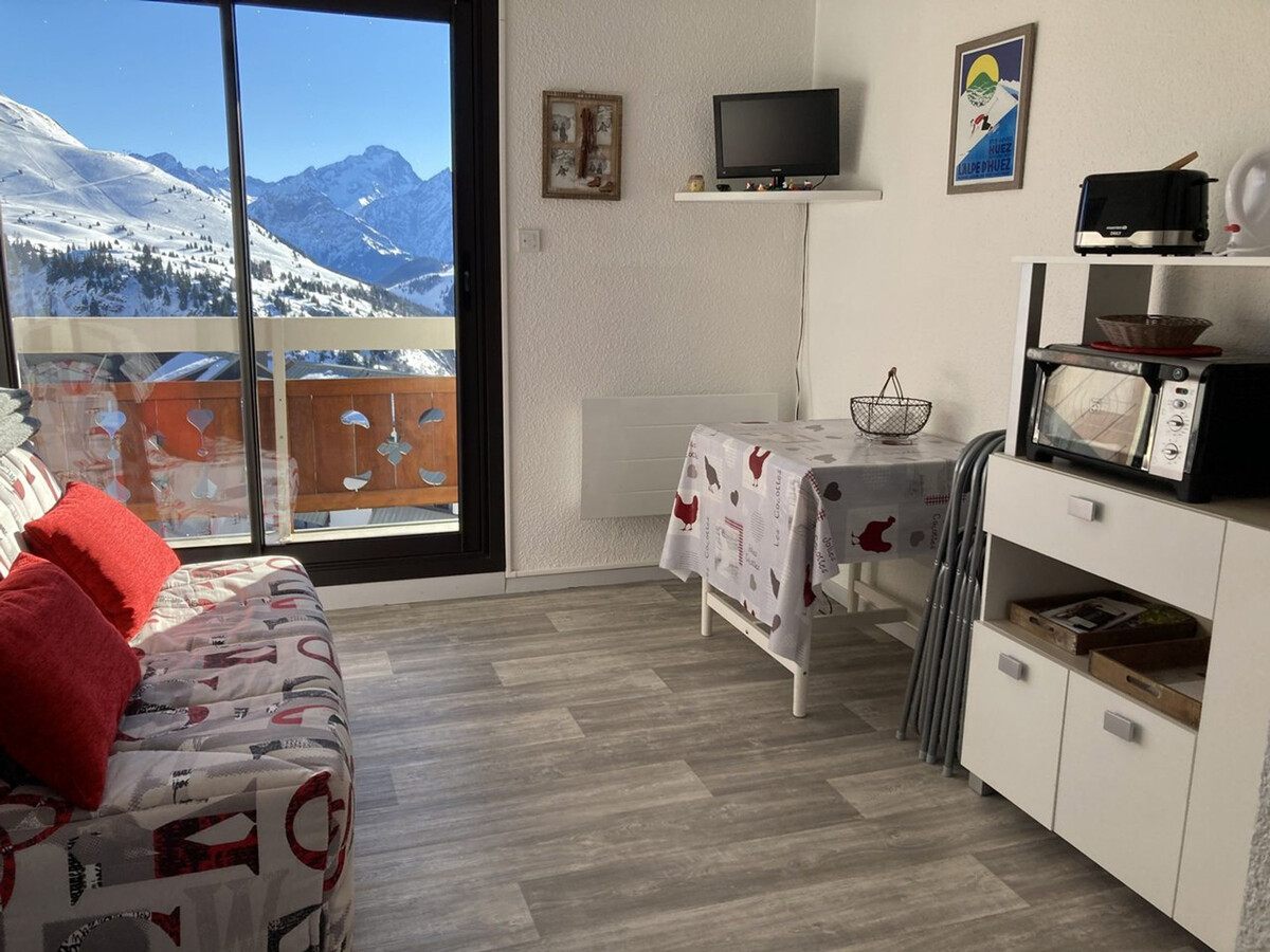 2 pièces Alpe d'Huez, balcon sud, 150 m remontée - Photo 1